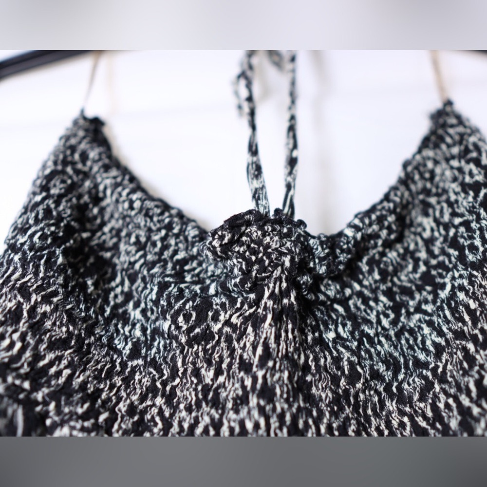 Love Tree Medium Black & White Halter Spaghetti Strap Romper